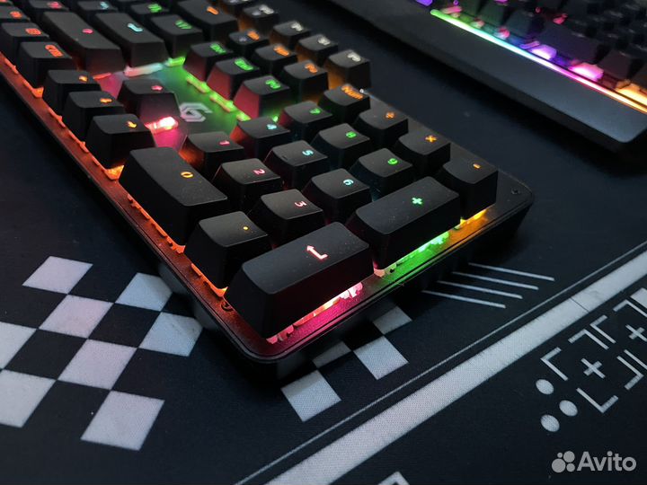 Игровая механическая клавиатура