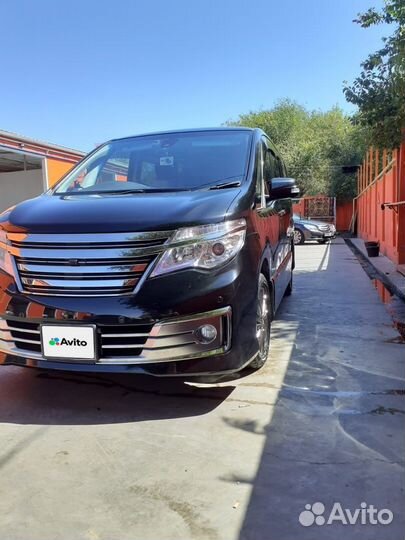 Nissan Serena, 2015