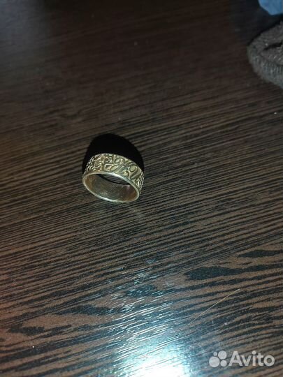 Золотое кольцо печатка