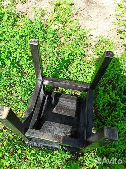 Табурет для дачи