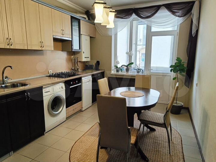 3-к. квартира, 76,9 м², 1/3 эт.