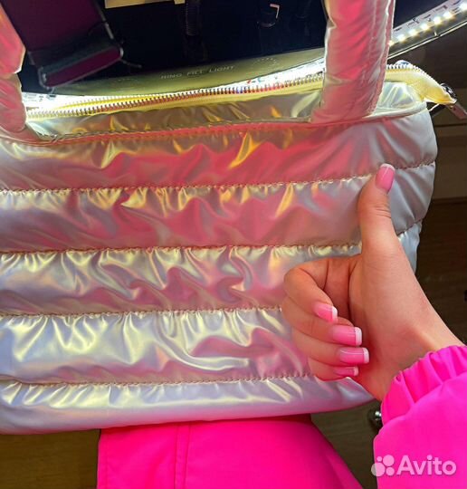 Белая сумка дутая объемная