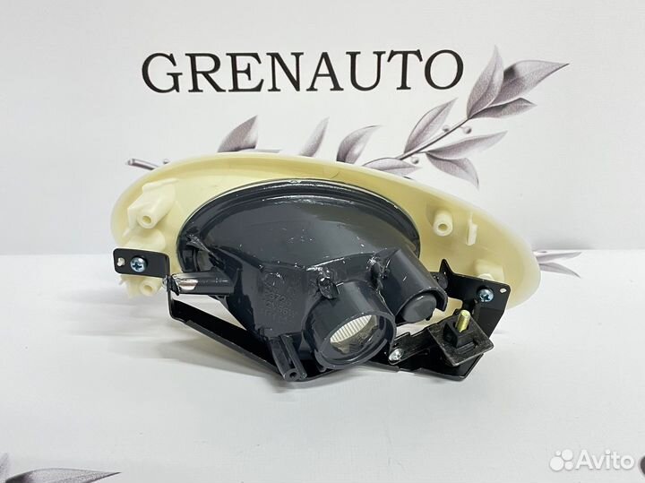 Противотуманка правая Аналог Honda Jazz 06-08 рест