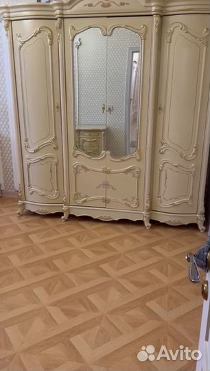 Спальный гарнитур