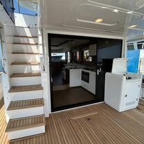 Моторная яхта Sirena 58, Петринья