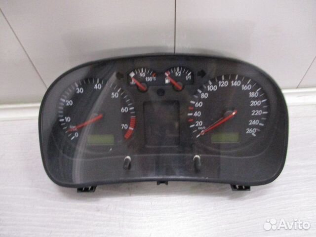 Щиток приборов Volkswagen Golf 1.6 1998