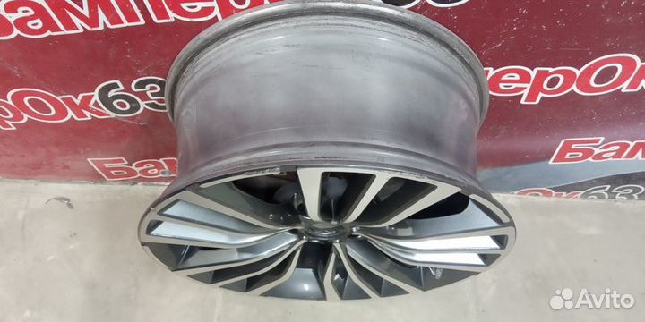 Kia Stinger R18 Диск литой оригинал