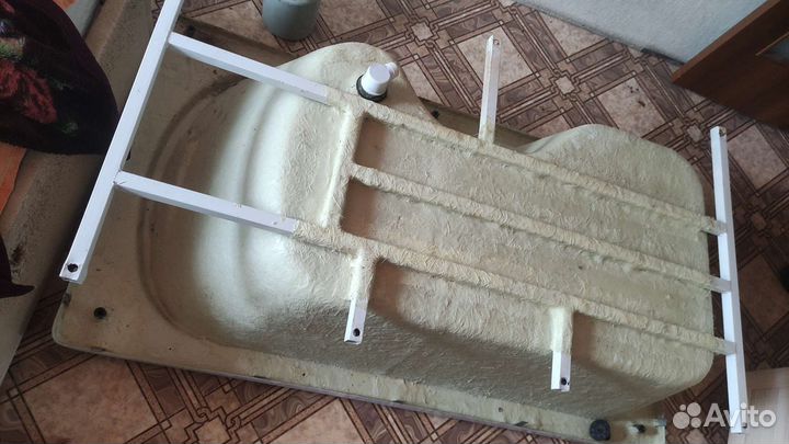 Ванна акриловая