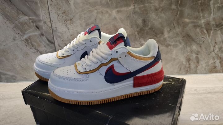 Кроссовки Nike