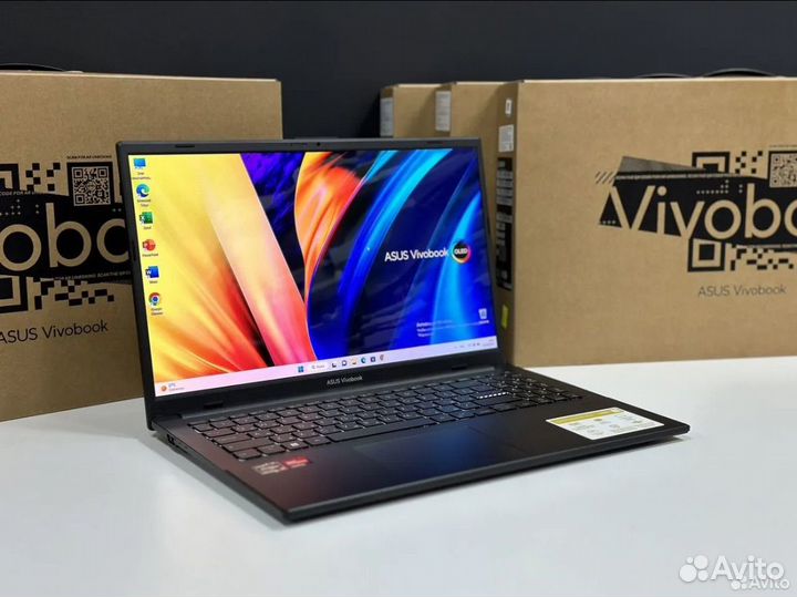 Asus VivoBook 15.6 Oled DDR5 Ryzen 5 7520u