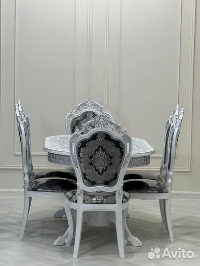 Стол обеденный в наличии\оплата при получении