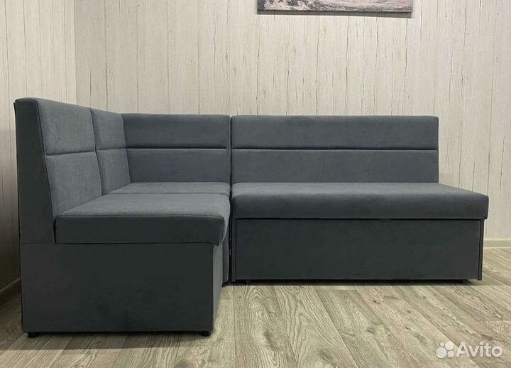 Кухонный уголок со спальным местом новый