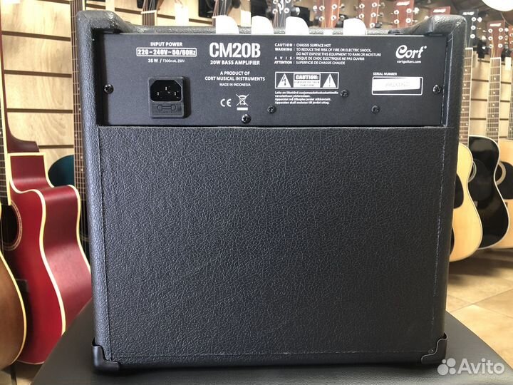 Басовый комбоусилитель Cort CM20B-EU, 20Вт