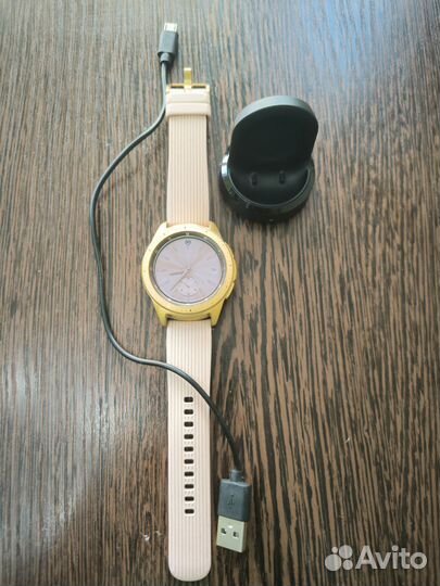 Купить Часы Samsung Galaxy 42 мм SM-R810