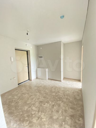 4-к. квартира, 97 м², 5/17 эт.