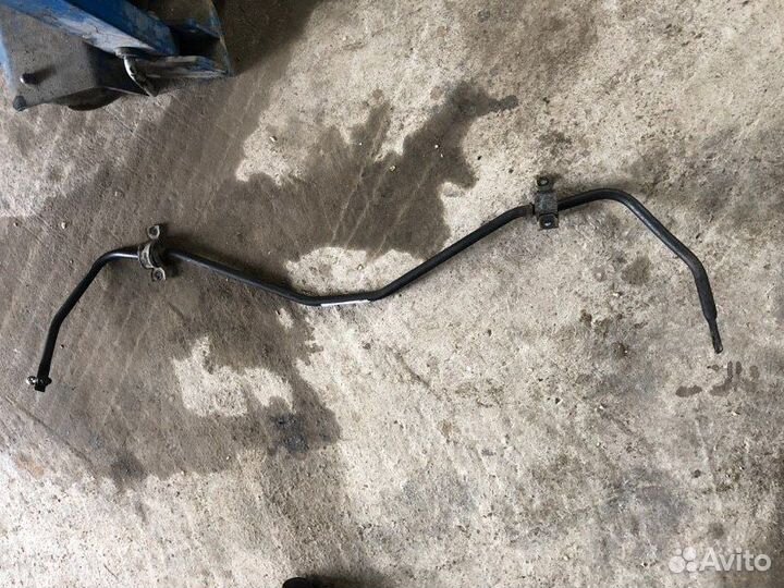 Стабилизатор поперечной устойчивости задний