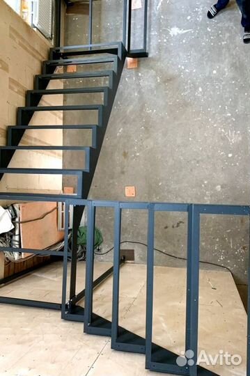 Лестница в дом. Заключаем договор