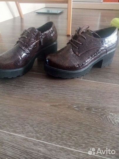Продам обувь в хс