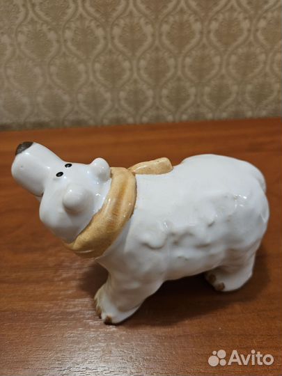 Фигурка белый медведь керамика
