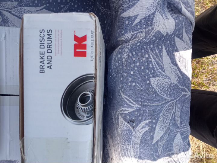 Продам комплект дисков (тормозной задний)