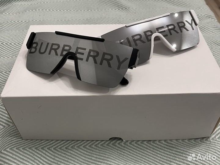 Burberry очки