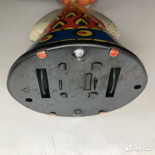 Русская заводная игрушка. барышня. СССР