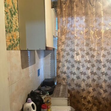 Комната 12,8 м² в 3-к., 1/5 эт.