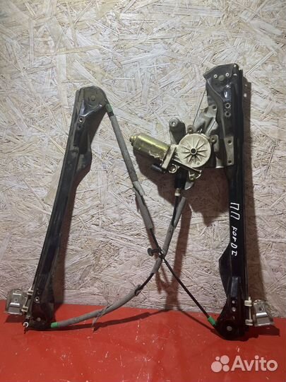 Стеклоподъемник передний правый Ford Focus 1