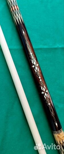 Кий из эбена с инкрустацией перламутром и серебром