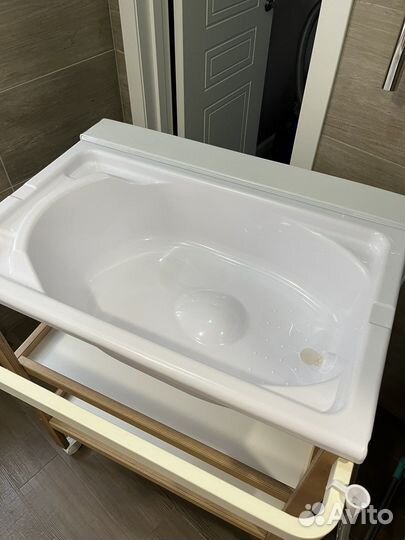 Пеленальный стол с ванночкой happy baby Lafino