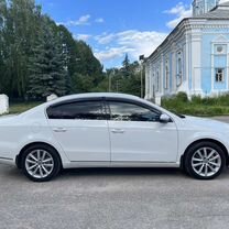 Volkswagen Passat 1.8 AMT, 2012, 191 000 км, с пробегом, цена 995 000 руб.