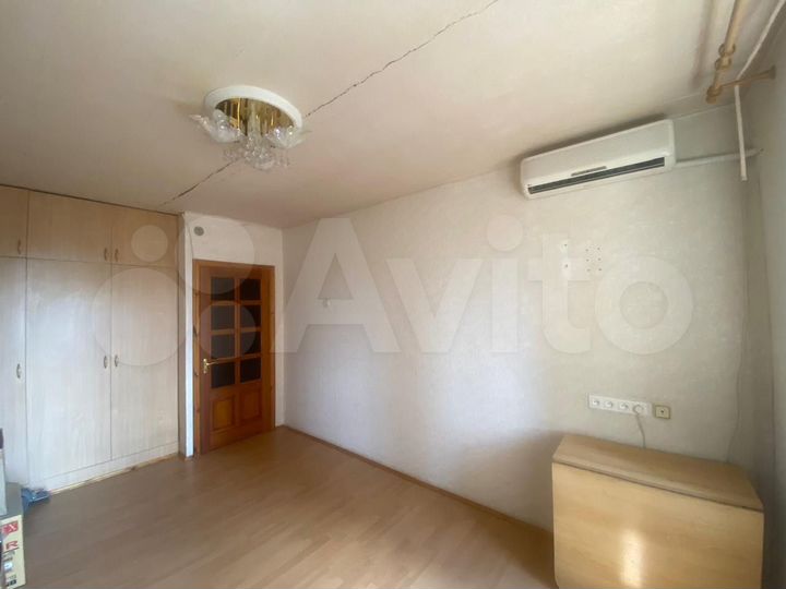 3-к. квартира, 71 м², 9/10 эт.