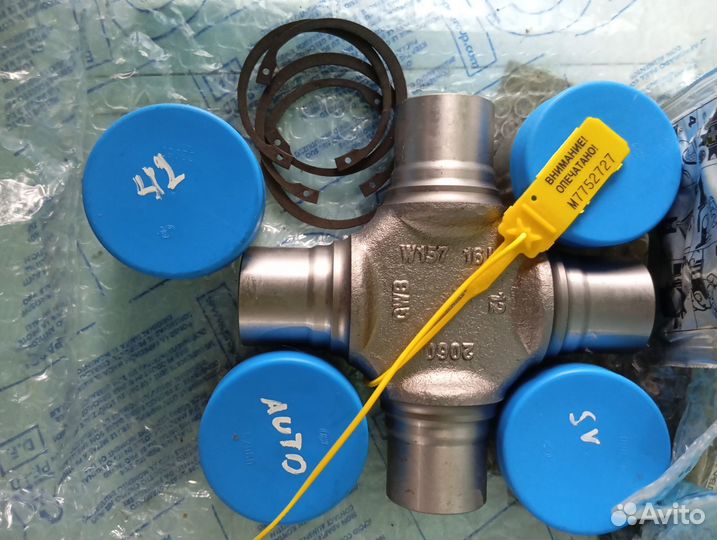 Крестовина карданного вала Volvo 1068253