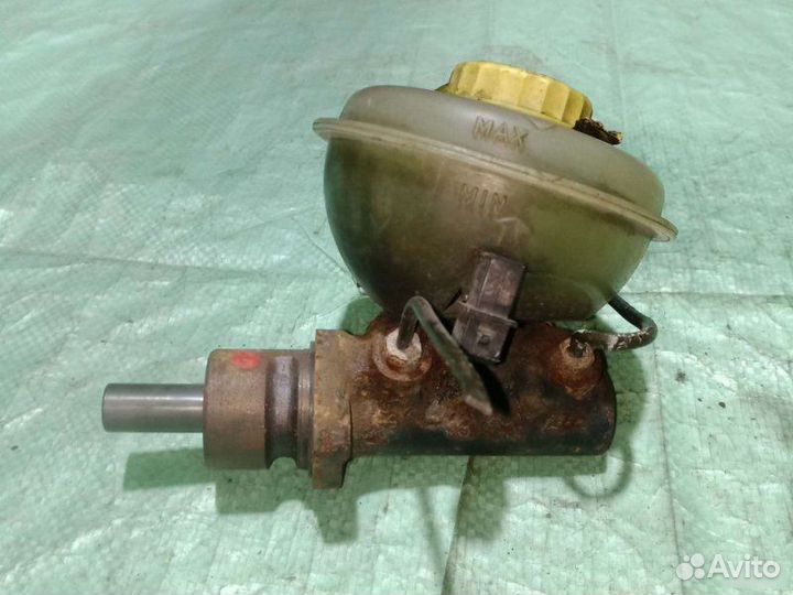 Цилиндр тормозной главный Audi 80 B3