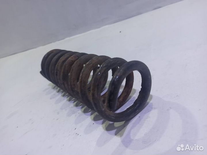 Пружина задняя Мерседес