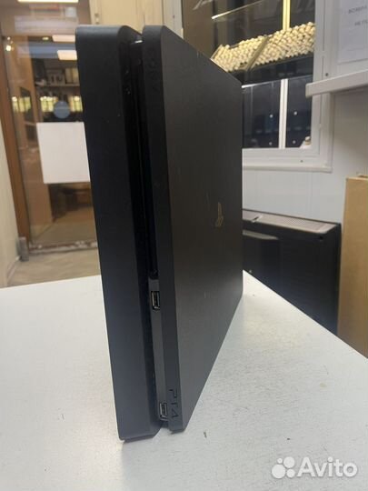 Sony PS4 slim