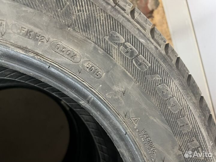 Michelin Latitude Tour HP 235/65 R17