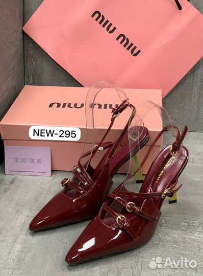 Туфли Miu Miu чёрные, красные