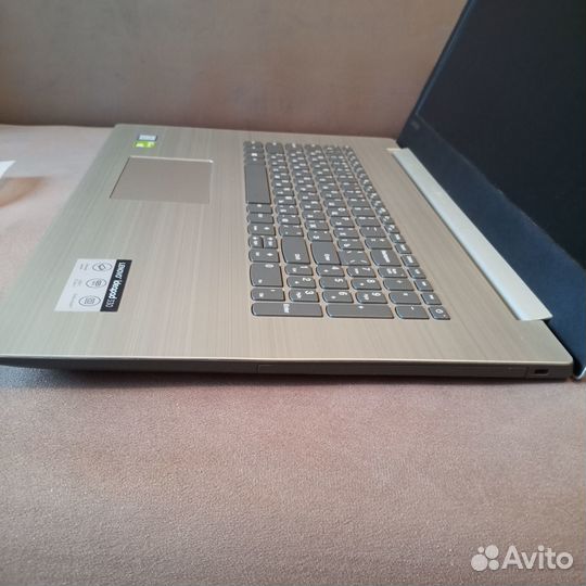 Ноутбук Lenovo ideapad 330 17ikb