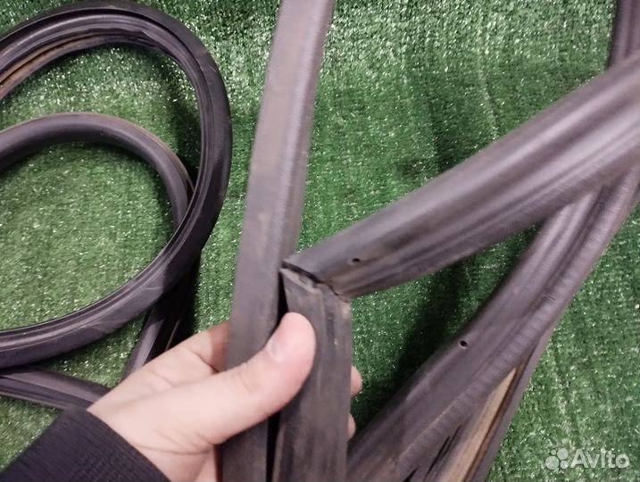 Уплотнители задних дверей audi 80 B3