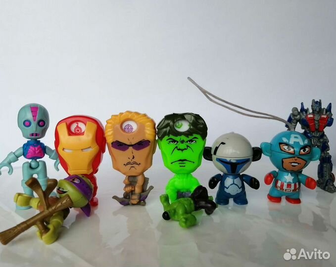 Киндер-сюрприз Супергерои