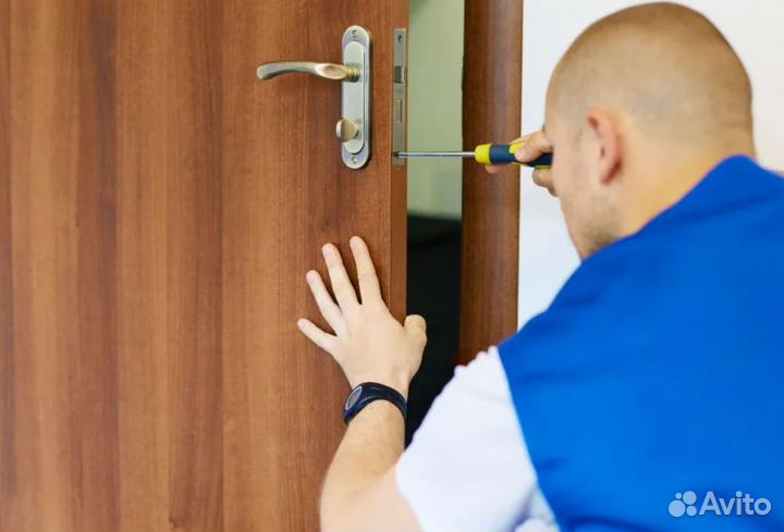 Вскрытие двери сейфы авто/гаражи