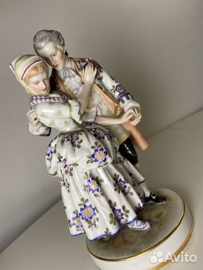 Фарфоровая статуэтка Влечение VON schierholz