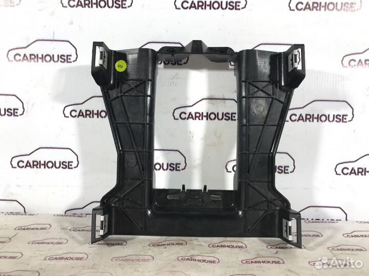 Кронштейн Volkswagen Touareg NF 3.0 casa 2011