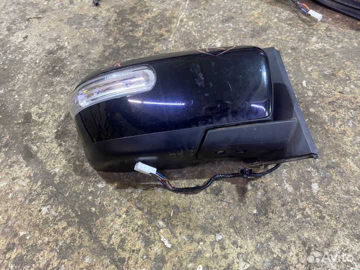 Зеркало Б/У EH1169120D