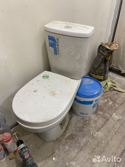 Строительный унитаз в сборе