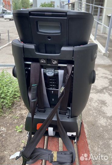 Автокресло Britax