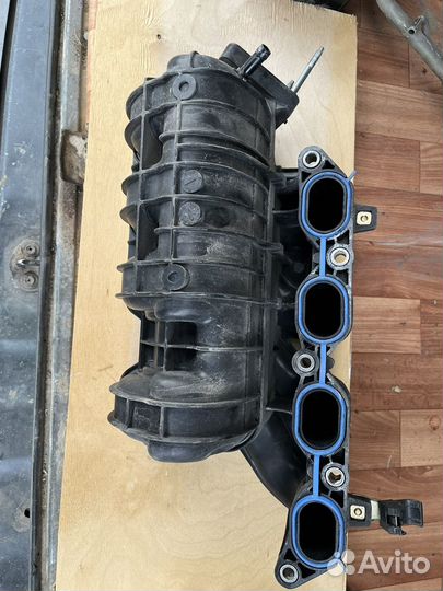 Впускной коллектор toyta 1nz-fe