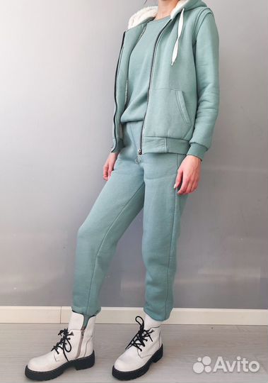 Спортивный костюм женский 3в1 42р