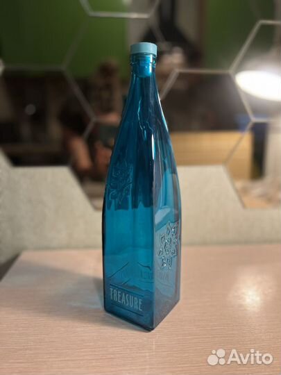 Бутылка для воды богатство